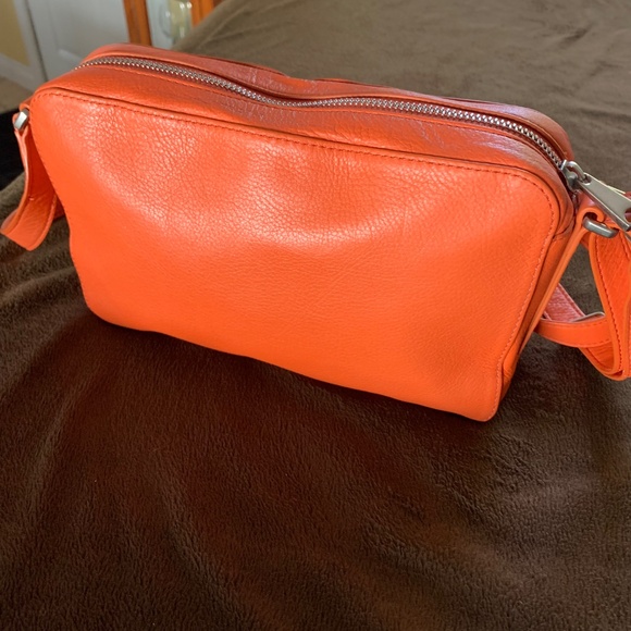 Fossil Leather Riley Crossbody - Picture 7 of 15